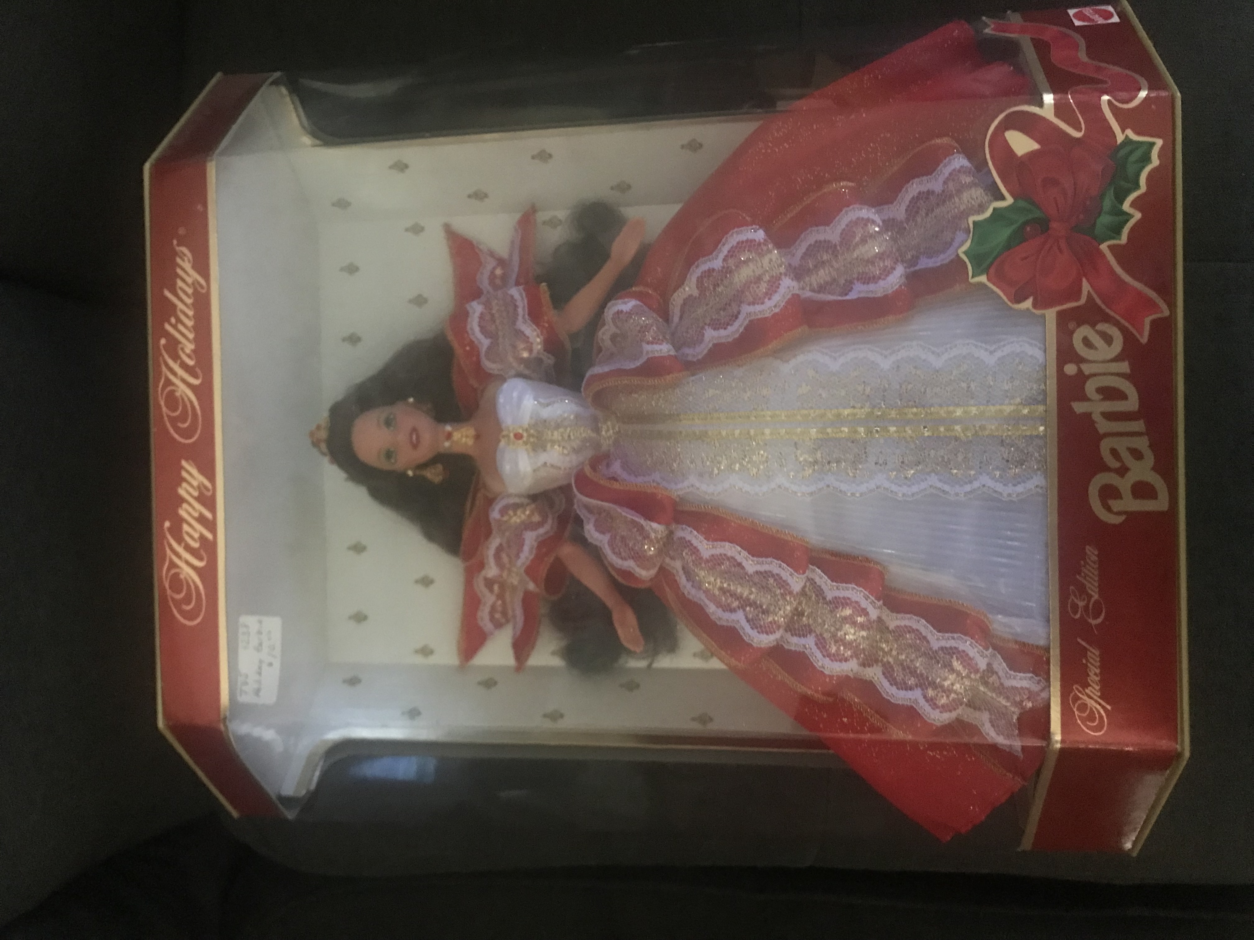 MATTEL 1997 HAPPY HOLIDAYS BARBIE DOLL SPECIAL EDITION BRUNETTE #17832 UNOPENED